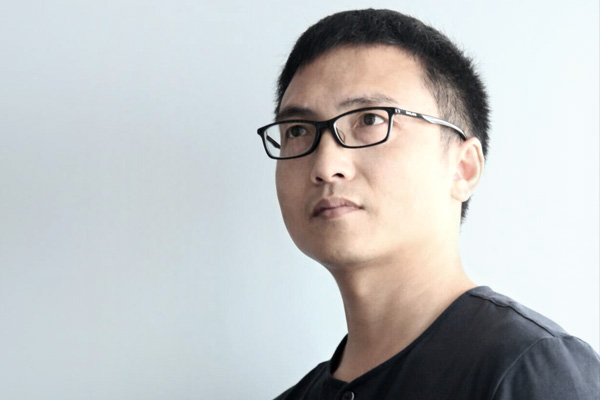 ����˹ | <p style="color: rgb(24, 24, 24);">��(chu��ng)ʼ��/��(chu��ng)��ָ��(d��o) CREATIVE DIRECTOR<br/>Ʒ�Ƅ�(chu��ng)�⿂�O(ji��n) CREATIVE DIRECTOR<br/></p>